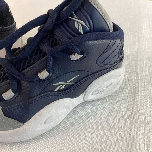 Reebok Question Mid Georgetown Navy Blue Boys Athletic Shoe Size 9 - Picture 5 of 8